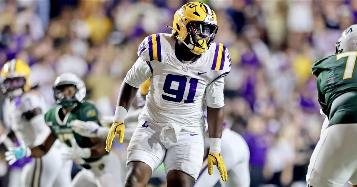 Auburn signs LSU defensive tackle transfer Walter Mathis Jr.