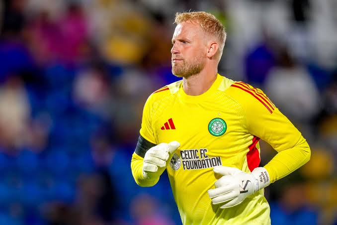 You Are Done’ – Celtic Fans Roast Kasper Schmeichel After Stuttgart Slip‑Up