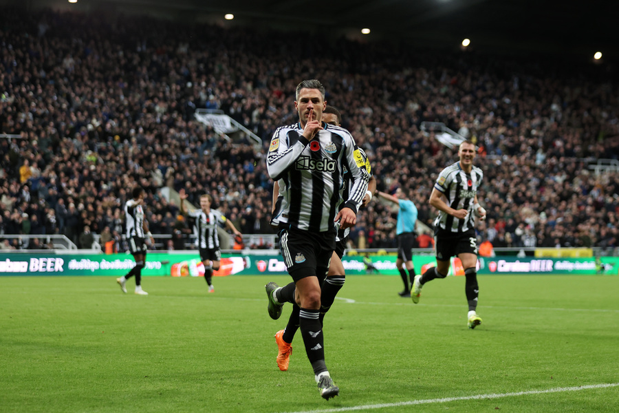Newcastle United Want to Extend the Contract of One of Their Most Important Players: Why Is It the Right Decision?