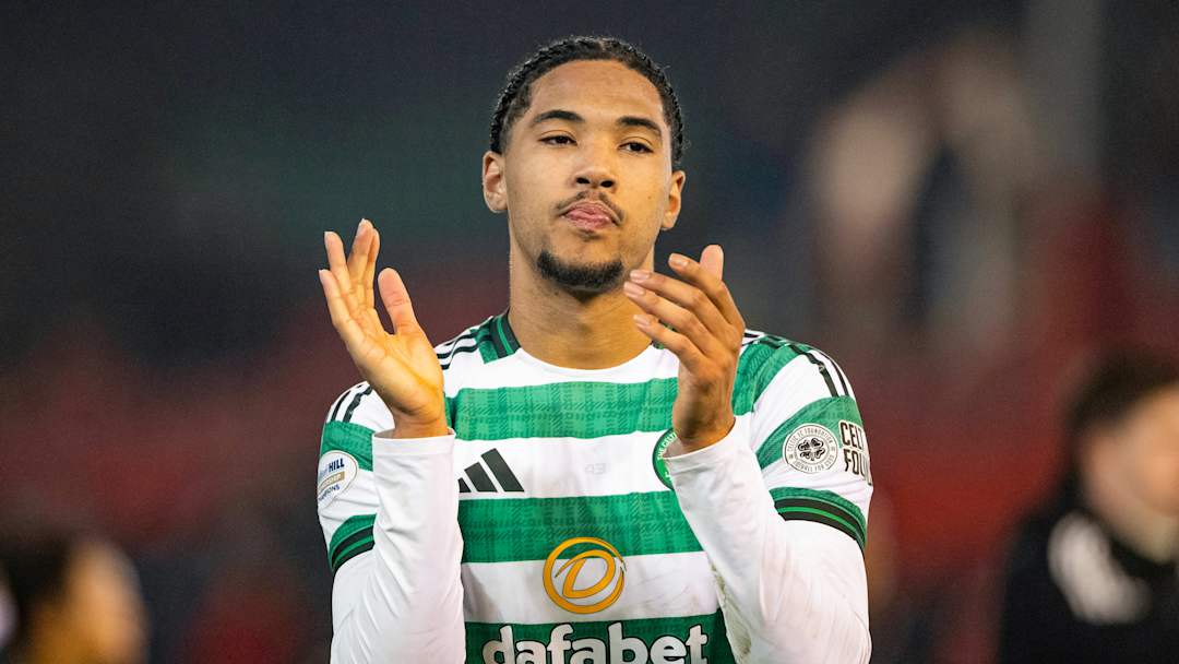 Dane Murray’s SHOCK Injury Hands 20-Year-Old Loanee the Keys to Ibrox – Celtic Fans Are LOSING IT!